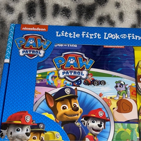 Nickelodeon Paw Patrol Book Set - Picture 2 of 9